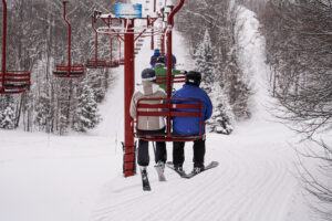 Downhill Skiing for the family in Michigan's Upper Peninsula